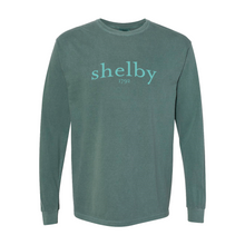 Load image into Gallery viewer, shelby 1792 Blue Spruce Long Sleeve Tee

